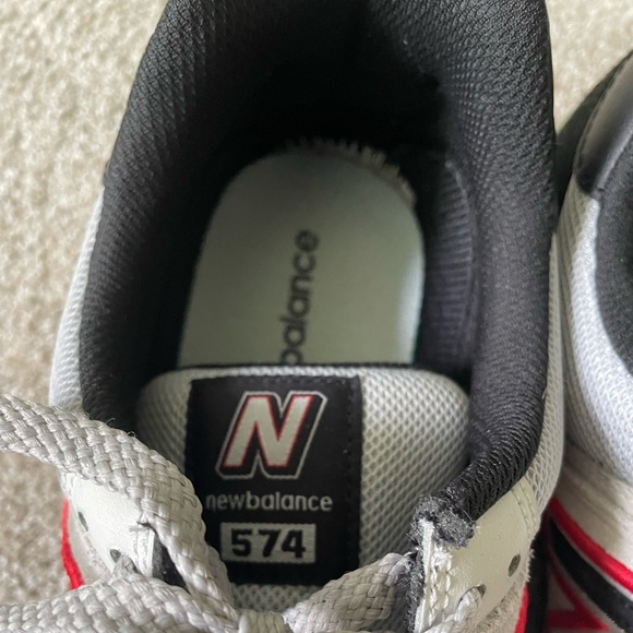 Men’s New Balance 574 - Picture 6 of 9